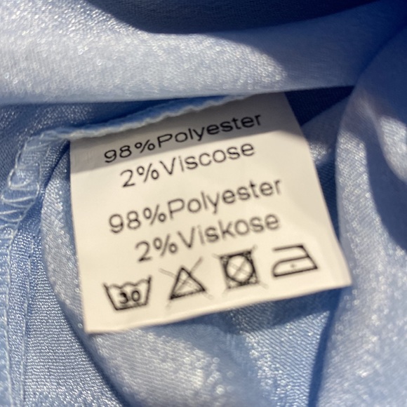 Woman’s blouse, long sleeves.  Swiss dots.  NWT.  Smoke fee, pet free home. - Picture 5 of 7